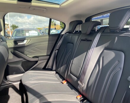 Ford Focus VIGNALE EDITION MHEV 56