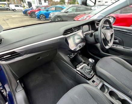 Vauxhall Corsa ELITE NAV PREMIUM 17