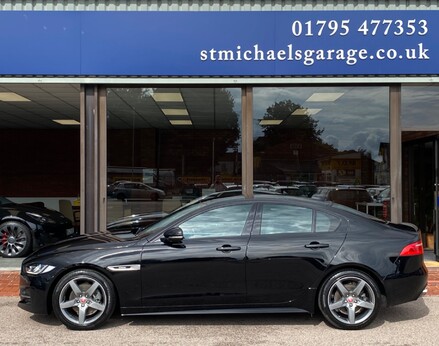 Jaguar XE D R-SPORT 11