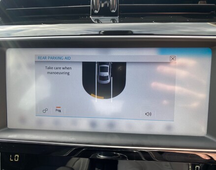 Jaguar XE D R-SPORT 28