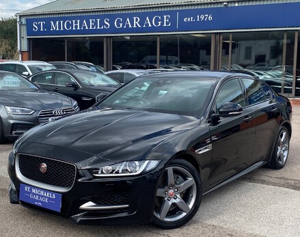 Jaguar XE D R-SPORT 1