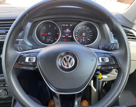 Volkswagen Tiguan SE NAVIGATION TDI 18