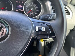 Volkswagen Tiguan SE NAVIGATION TDI 37