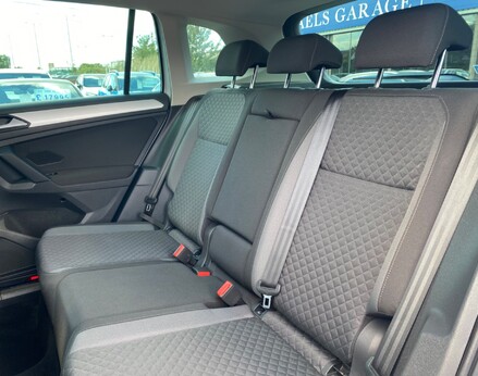 Volkswagen Tiguan SE NAVIGATION TDI 45