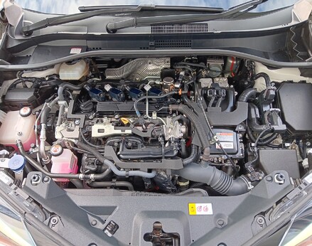 Toyota C-HR EXCEL 7