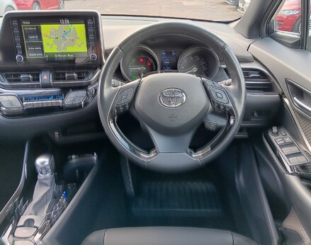 Toyota C-HR EXCEL 17