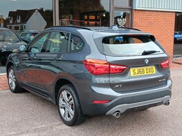 BMW X1 SDRIVE20I SPORT 8