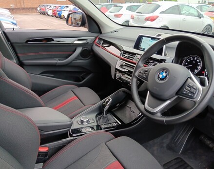 BMW X1 SDRIVE20I SPORT 16
