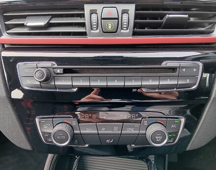 BMW X1 SDRIVE20I SPORT 29