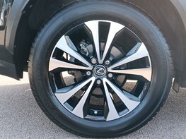 Lexus NX 300H 14
