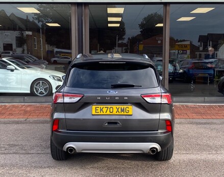 Ford Kuga TITANIUM ECOBLUE 6