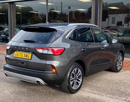 Ford Kuga TITANIUM ECOBLUE 9