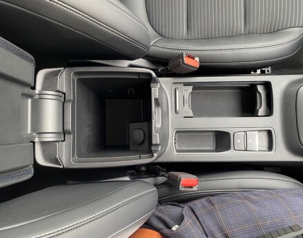 Ford Kuga TITANIUM ECOBLUE 37