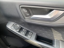 Ford Kuga TITANIUM ECOBLUE 42