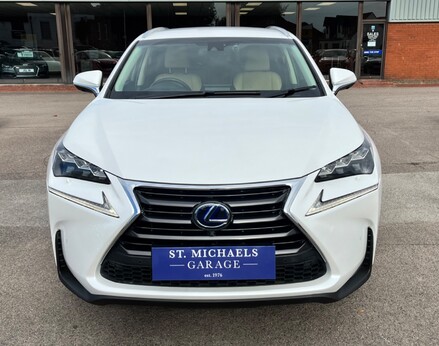 Lexus NX 300H PREMIER 5