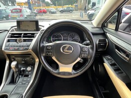 Lexus NX 300H PREMIER 19