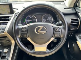 Lexus NX 300H PREMIER 20