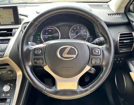 Lexus NX 300H PREMIER 20