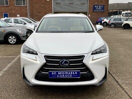Lexus NX 300H PREMIER 5