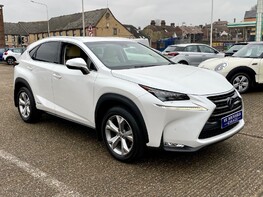 Lexus NX 300H PREMIER 4