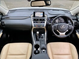 Lexus NX 300H PREMIER 2
