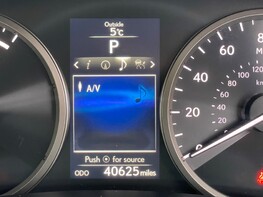 Lexus NX 300H PREMIER 21