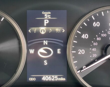 Lexus NX 300H PREMIER 22