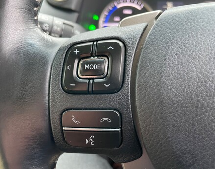 Lexus NX 300H PREMIER 51
