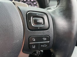Lexus NX 300H PREMIER 52