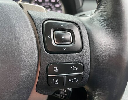 Lexus NX 300H PREMIER 52