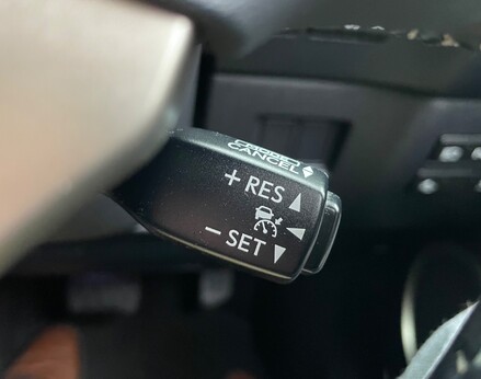 Lexus NX 300H PREMIER 53