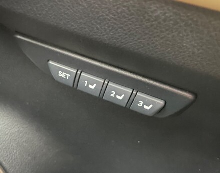 Lexus NX 300H PREMIER 58