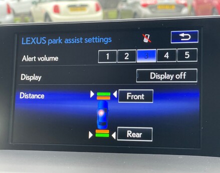 Lexus NX 300H PREMIER 38