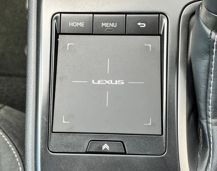Lexus Ux 250H 46