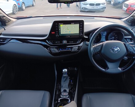 Toyota C-HR ORANGE EDITION 2
