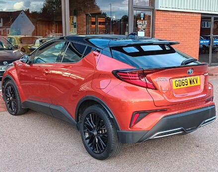 Toyota C-HR ORANGE EDITION 10