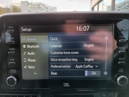 Toyota C-HR ORANGE EDITION 26