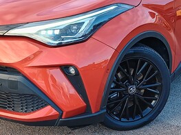 Toyota C-HR ORANGE EDITION 3