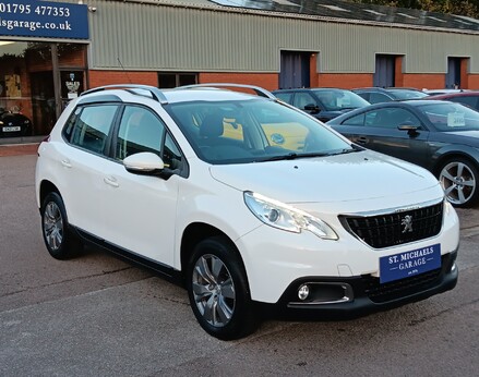 Peugeot 2008 PURETECH ACTIVE 4