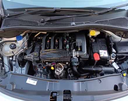 Peugeot 2008 PURETECH ACTIVE 7