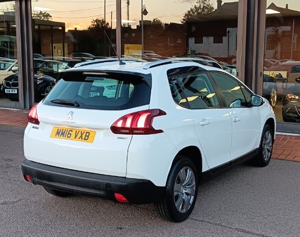 Peugeot 2008 PURETECH ACTIVE 9