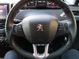 Peugeot 2008 PURETECH ACTIVE 18