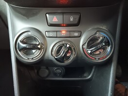 Peugeot 2008 PURETECH ACTIVE 27