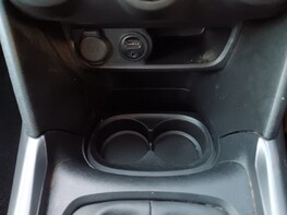 Peugeot 2008 PURETECH ACTIVE 28