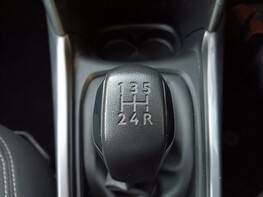 Peugeot 2008 PURETECH ACTIVE 29