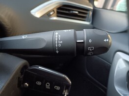 Peugeot 2008 PURETECH ACTIVE 36