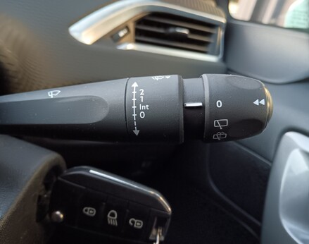 Peugeot 2008 PURETECH ACTIVE 36