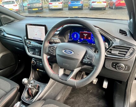 Ford Puma ST-LINE MHEV 17