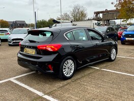 Ford Focus TITANIUM TDCI 8