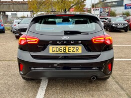 Ford Focus TITANIUM TDCI 6